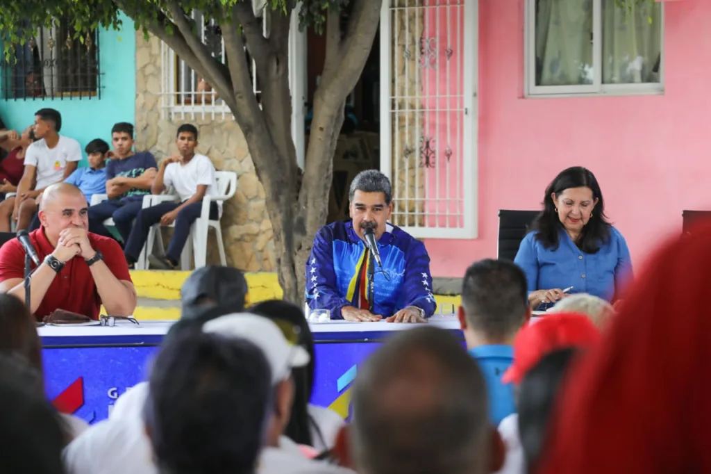 Presidente Maduro ordenó iniciar proyectos votados en la Consulta Popular