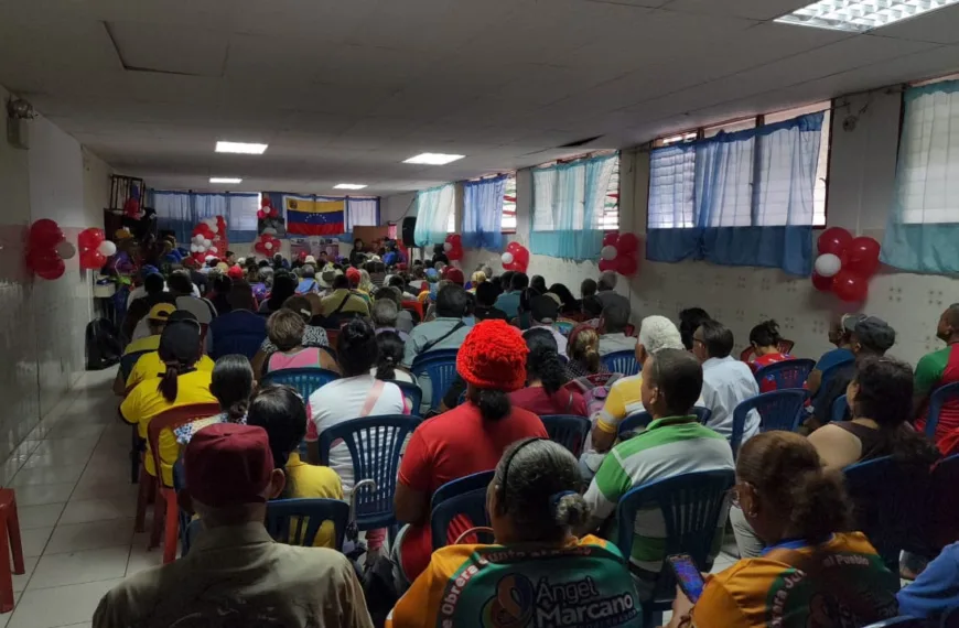Adultos mayores en Angostura del Orinoco debatieron sobre proyecto Ley de Pensionados y Pensionadas